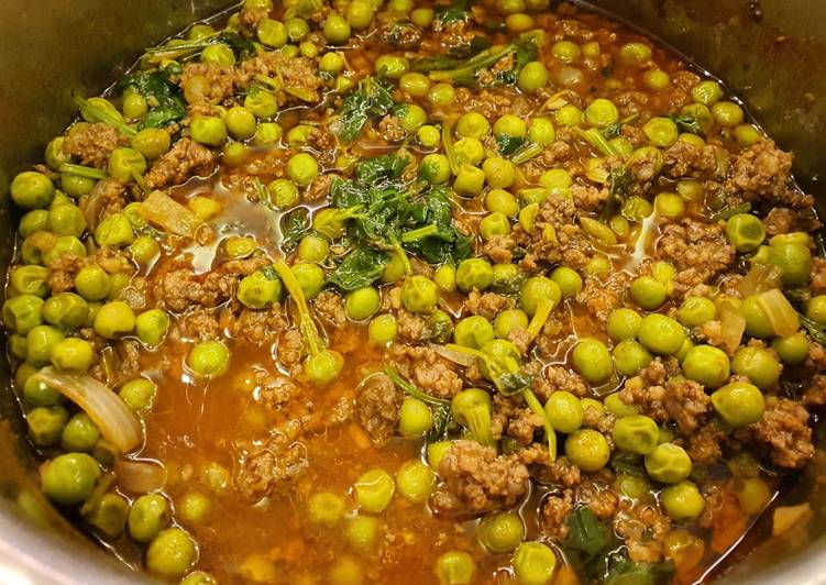 Recipe of Delicious Lebanese Pea Stew (Bazella w Riz)