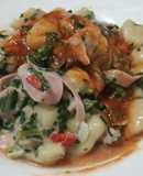 Ñoquis de papa con salsa mixta de jamón y espinaca