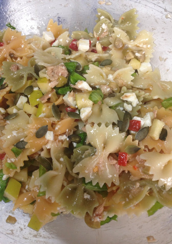 Una foto de Ensalada de lacitos con manzana