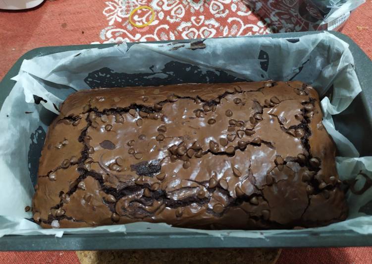 Langkah Mudah untuk Menyiapkan Brownies panggang Melted, Bikin Ngiler