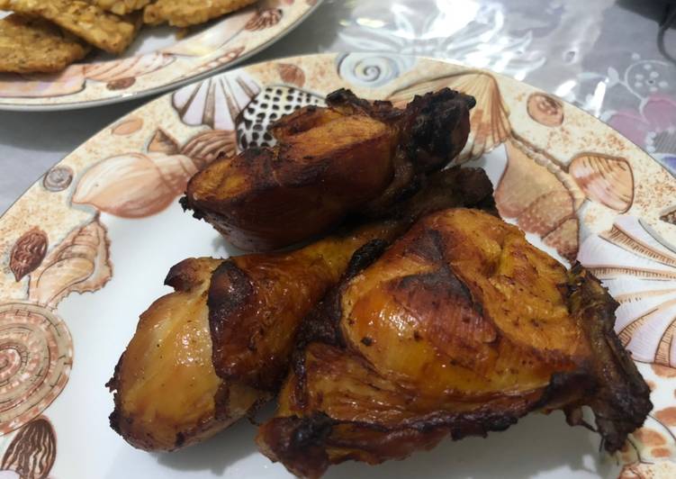 Cara Gampang Menyiapkan Ayam Goreng Bumbu Kuning Bacem, Bisa Manjain Lidah