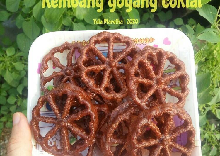 Bagaimana mengolah Kembang goyang coklat, Lezat Sekali