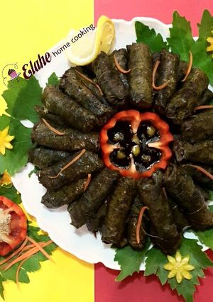 عکسی از دستور دلمه برگ مو