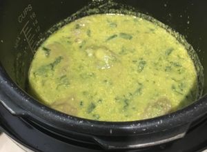 Una foto de Pechugas de Pollo con crema de Maíz y Cilantro