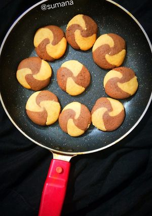 টু ইন ওয়ান আটা ক্যুকিজ (two in one atta cookies recipe in Bengali) রেসিপির প্রধান ছবি