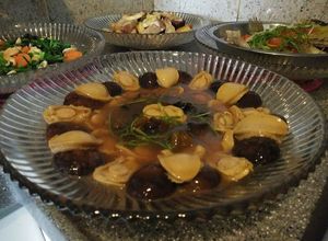 Foto resep Braised abalone, black mushroom and sea cucumber