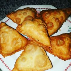 A picture of Flaky crispy samosa dough recipe.