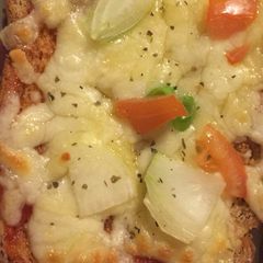Bread pizza A picture of Bread pizza.