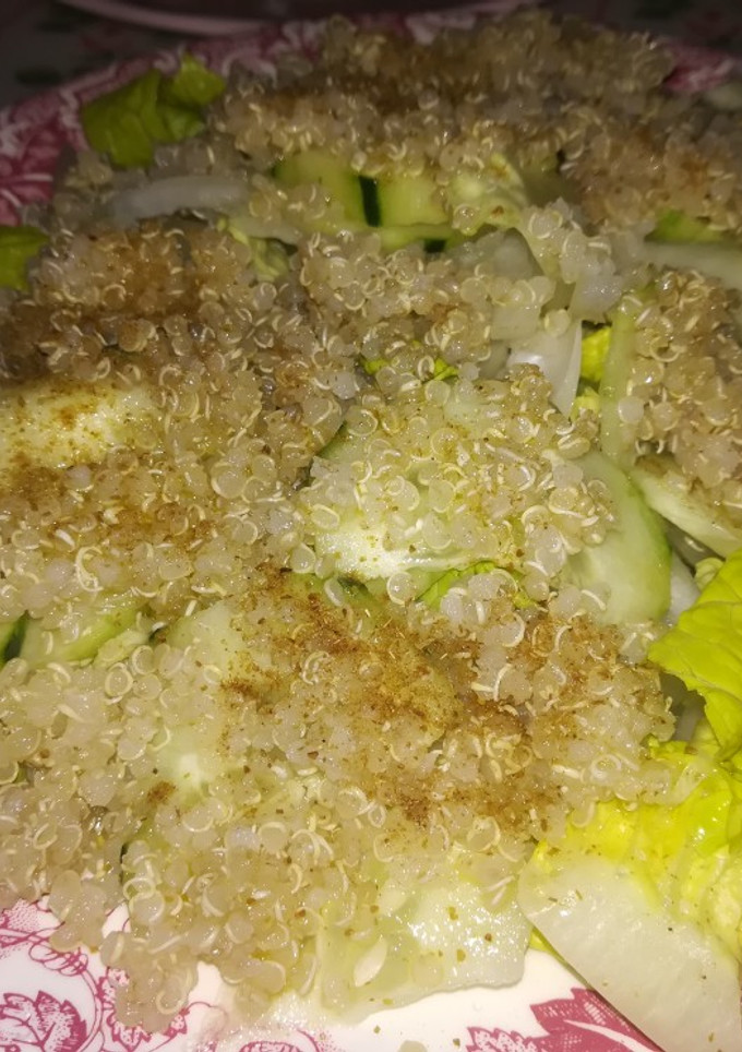 Una foto de Quinoa en ensalada