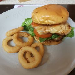 My Sweet Chilli Chicken Burger. 💖 A picture of My Sweet Chilli Chicken Burger. 💖.