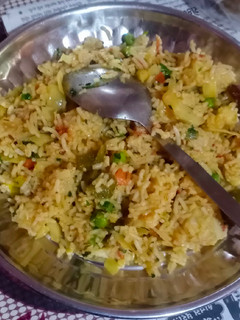 વઘારેલા ભાત (Vagharela Bhat Recipe In Gujarati) રેસીપી મુખ્ય ફોટો