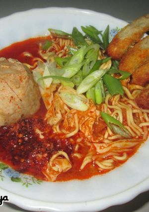 Foto resep Mie Rebus Asem Pedes