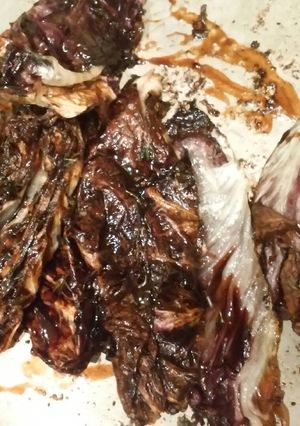 A picture of Oven roasted radicchio.