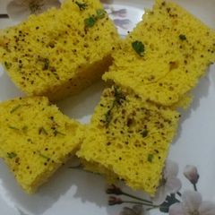 A picture of Dhokla.