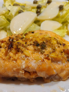 A picture of Butter and lemon salmon.