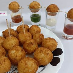 A picture of Cheese balls.