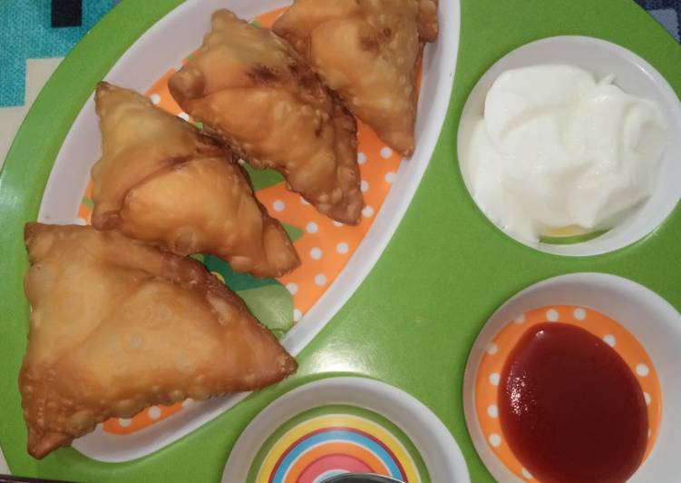 How to Prepare Favorite Aloo samosay