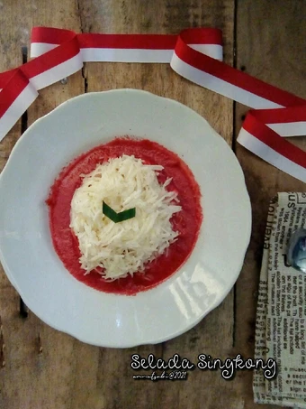 Cara Mudah Menyiapkan Resep Selada Singkong Merah Putih yang Uenak Anti Ribet, Mantap