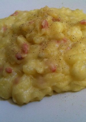 Foto resep Simple mashed potato with slice beef