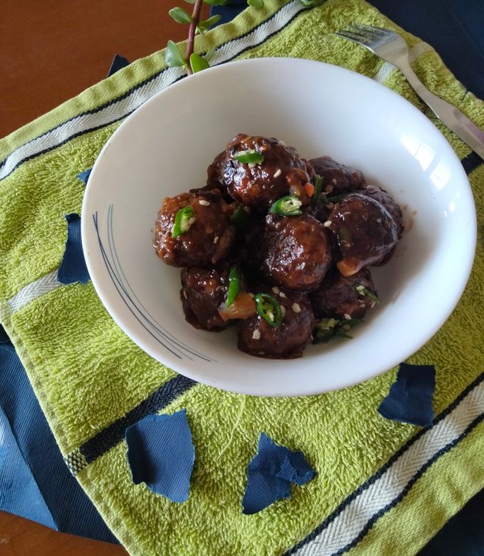 A picture of Veg Manchurian.