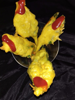 पालक के पकौड़े (Palak ke pakode recipe in Hindi) रेसिपी मुख्य फोटो