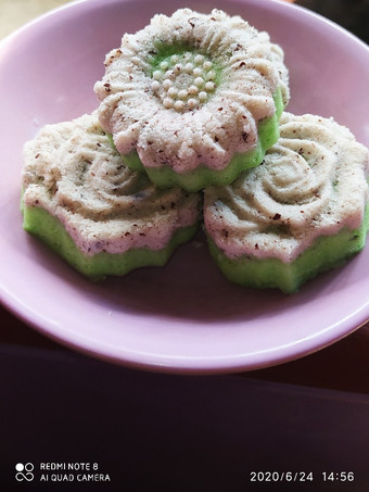 Langkah Mudah untuk Menyiapkan Kue Putu Ayu/Putri Ayu Enak Terbaru