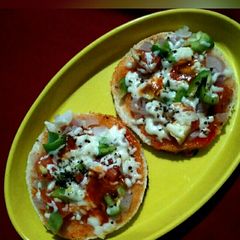 A picture of Yummy Bread Pizza.