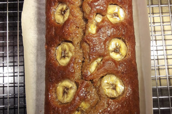 Cara Membuat Cake Pisang coklat lembut (Banana chocolate cake) Bahan Sederhana