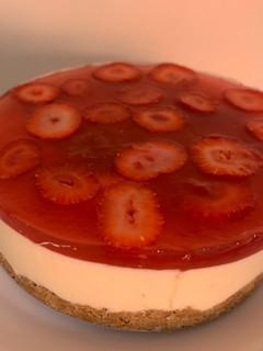 Una foto de Cheesecake de frutilla (sin horno)