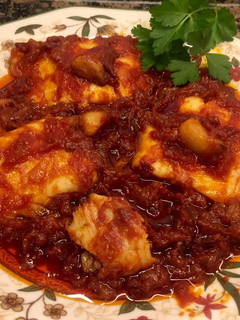 Una foto de Bacalao a la vizcaína con tomate