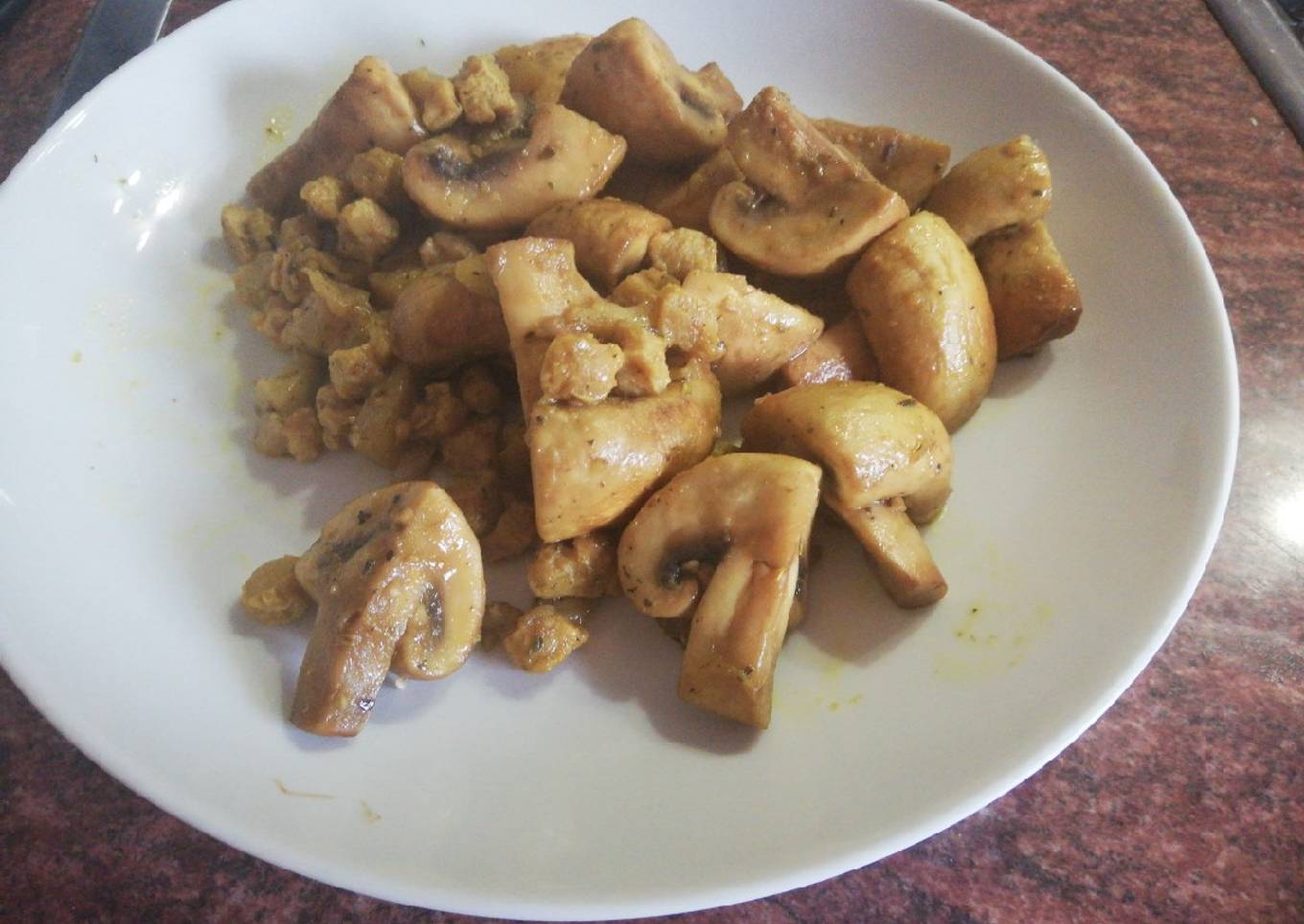 Champiñón especiado con soja texturizada