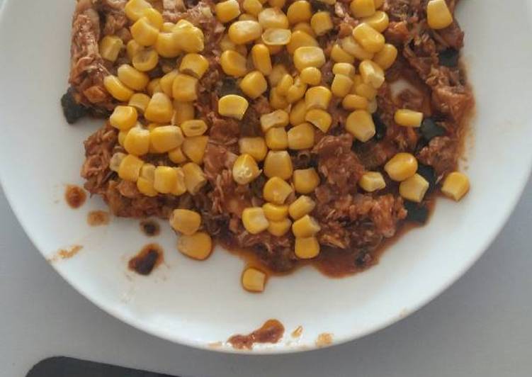 Pisto con gallina y maíz