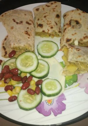 A picture of My homemade shawama stuffed with shredded chicken.