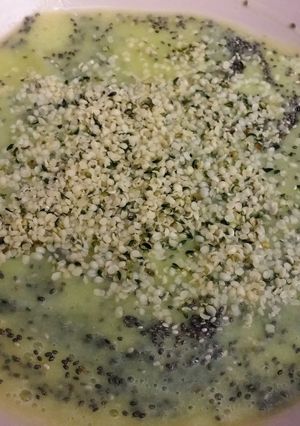 Une photo de Soupe courgettes/pommes de terre (vegan)