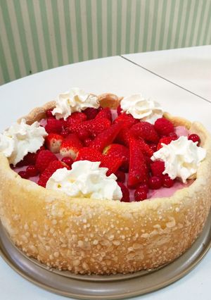 Une photo de Charlotte poire framboise