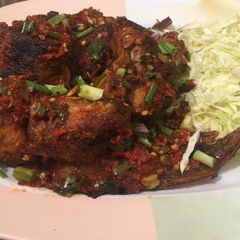 A picture of Peppered fish.