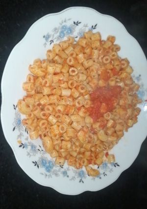 صورة لوصفة مكرونة بصلصة الطماطم 🍅