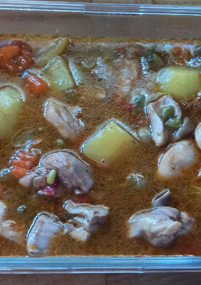 Una foto de 207. Pollo con menestra