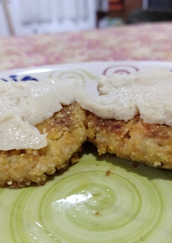 Una foto de Milanesas de soja con zanahoria y cebolla VEGANAS