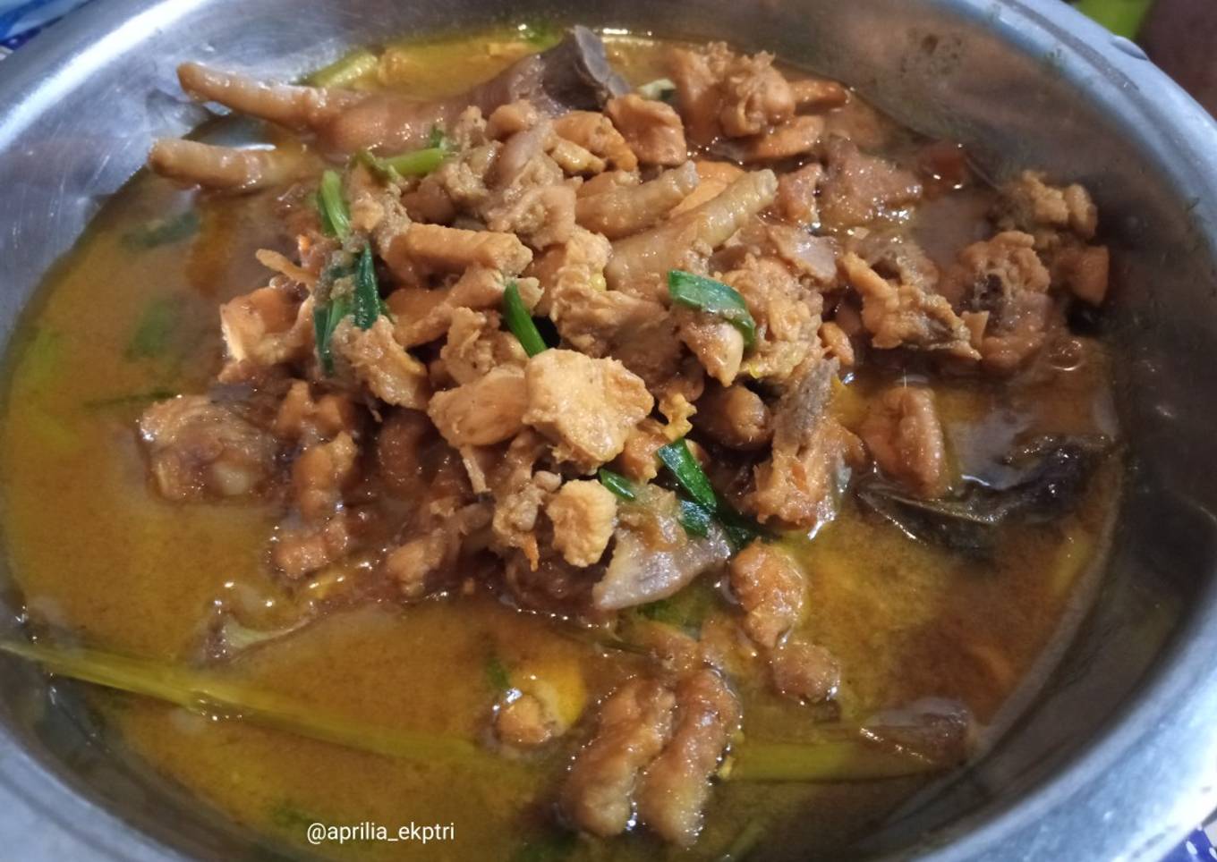 Ayam Semur untuk Topping Mie Ayam