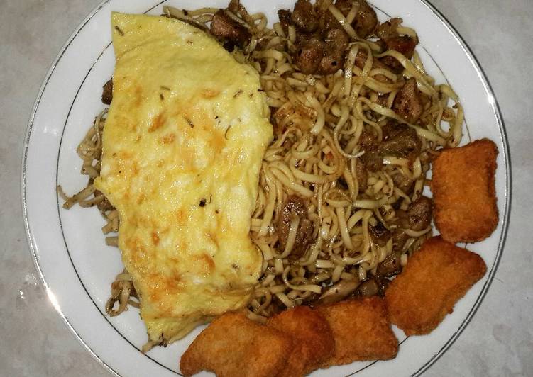 Mie Goreng Babi Rosemary Oregano & Omelette Gouda Chesse