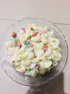 ક્રીમી પાસ્તા સલાડ(ઇટાલિયન)(Creamy Pasta Salad Recipe In Gujarati) રેસીપી મુખ્ય ફોટો