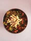 લિલી ડુંગળી ગાંઠિયા નું શાક (spring onion sbzi)