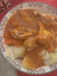 Una foto de Pollo a la cerveza con patatas al vapor en Thermomix tm5
