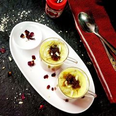 A picture of Gulkand oats kheer.