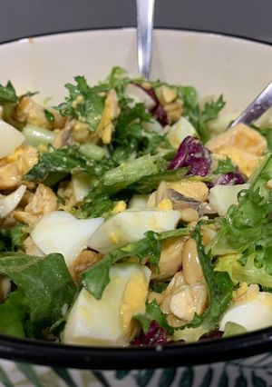 Una foto de Ensalada Ave Cesar