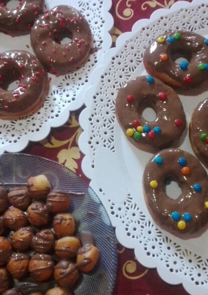 Una foto de Rosquitas bañadas en chocolate