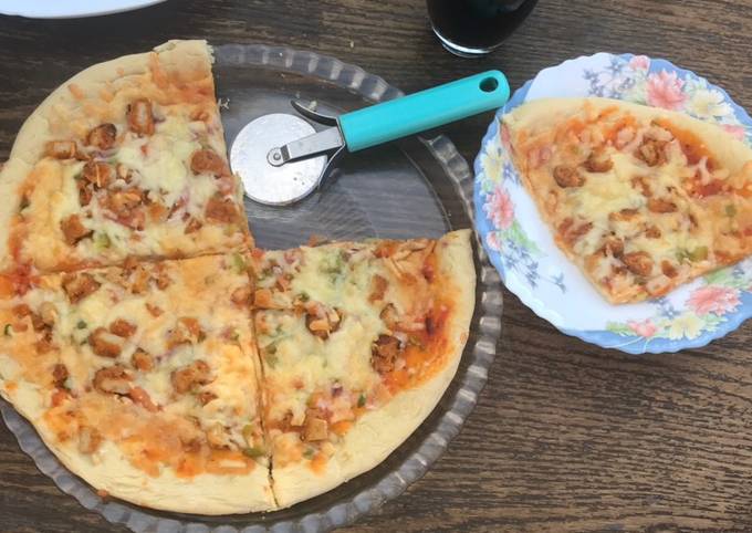 Steps to Prepare Quick Chicken veggie pizza 😀😋