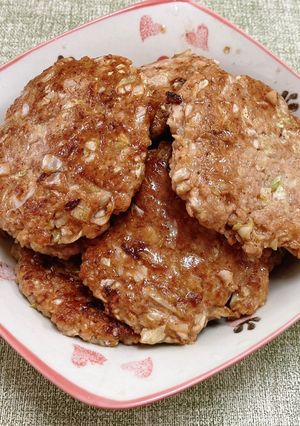 高麗菜煎肉餅 的食譜成品照片