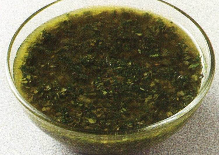 Step-by-Step Guide to Make Homemade Chimichurri Sauce